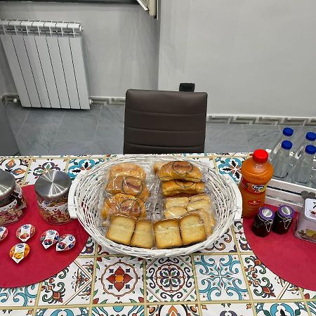 Appartement La Casa Di Adele à Naples Extérieur photo