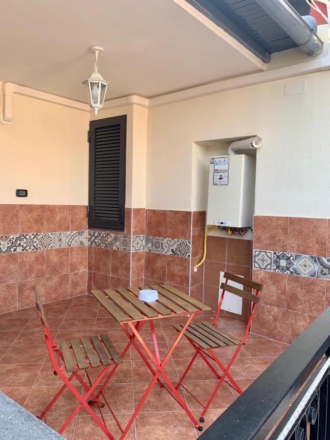 Appartement La Casa Di Adele à Naples Extérieur photo