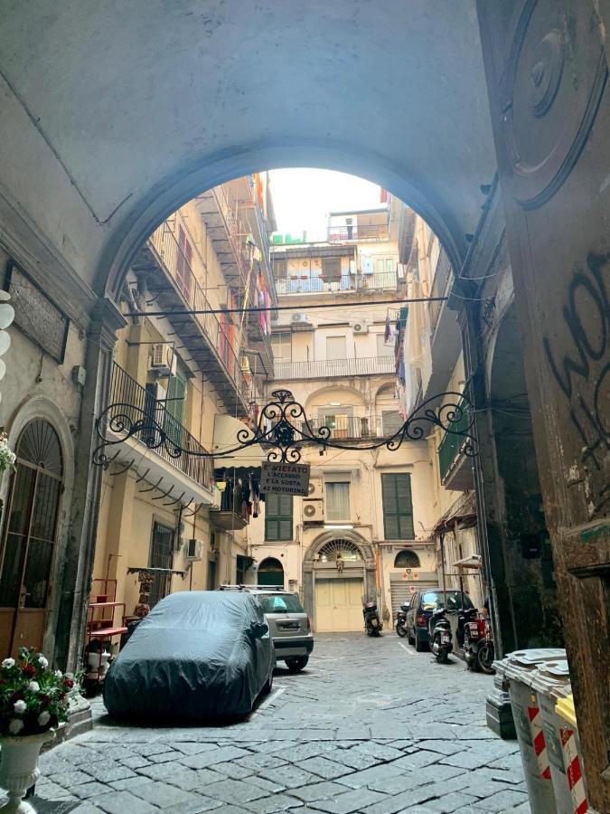 Appartement La Casa Di Adele à Naples Extérieur photo