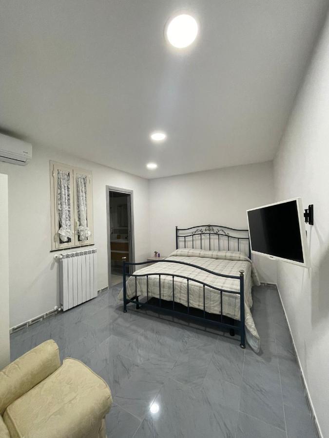 Appartement La Casa Di Adele à Naples Extérieur photo