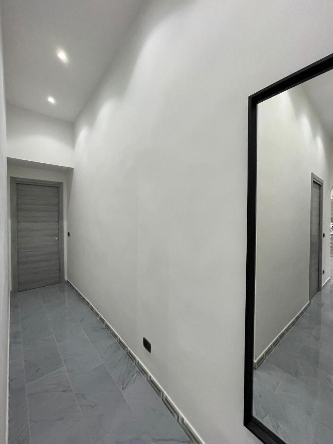 Appartement La Casa Di Adele à Naples Extérieur photo